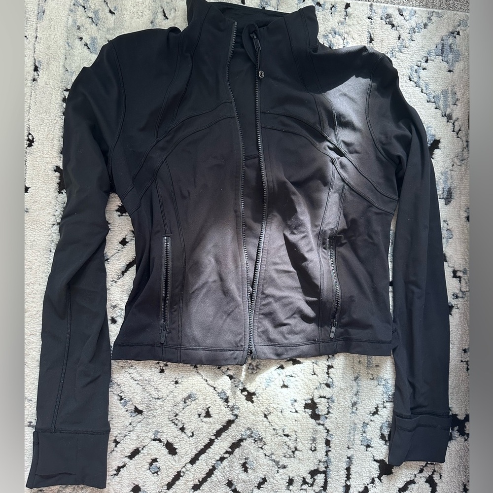 Cropped Lululemon Black Define Jacket